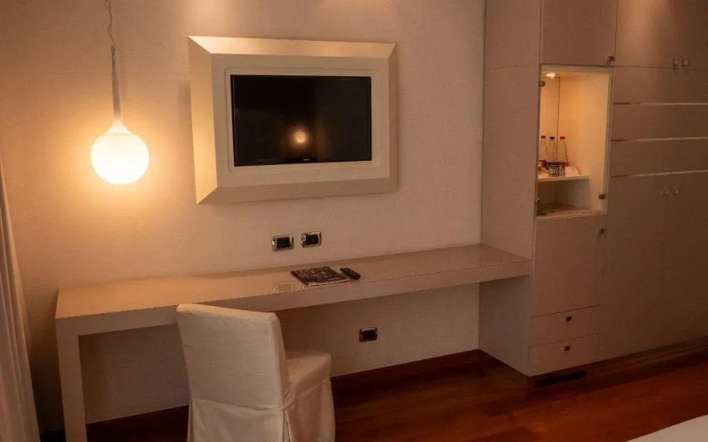 DOUBLE SINGLE USE DELUXE SIDE SEA VIEW Room, Relais Paradiso, Naples