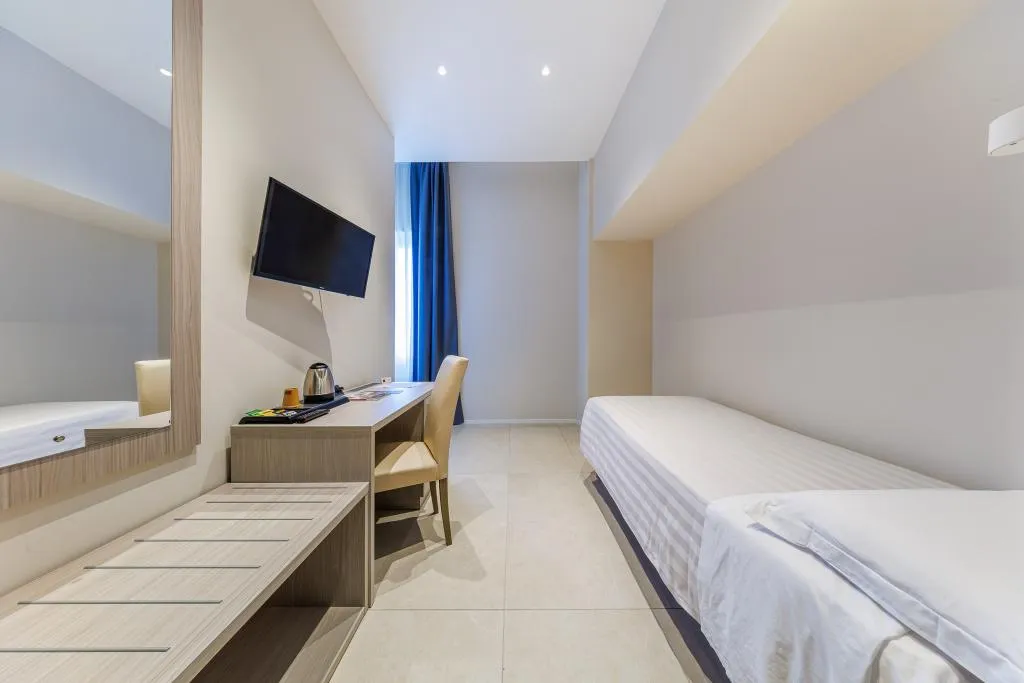 SINGLE ONE BED Room, Casa San Giuseppe (Roma San Giovanni), Naples