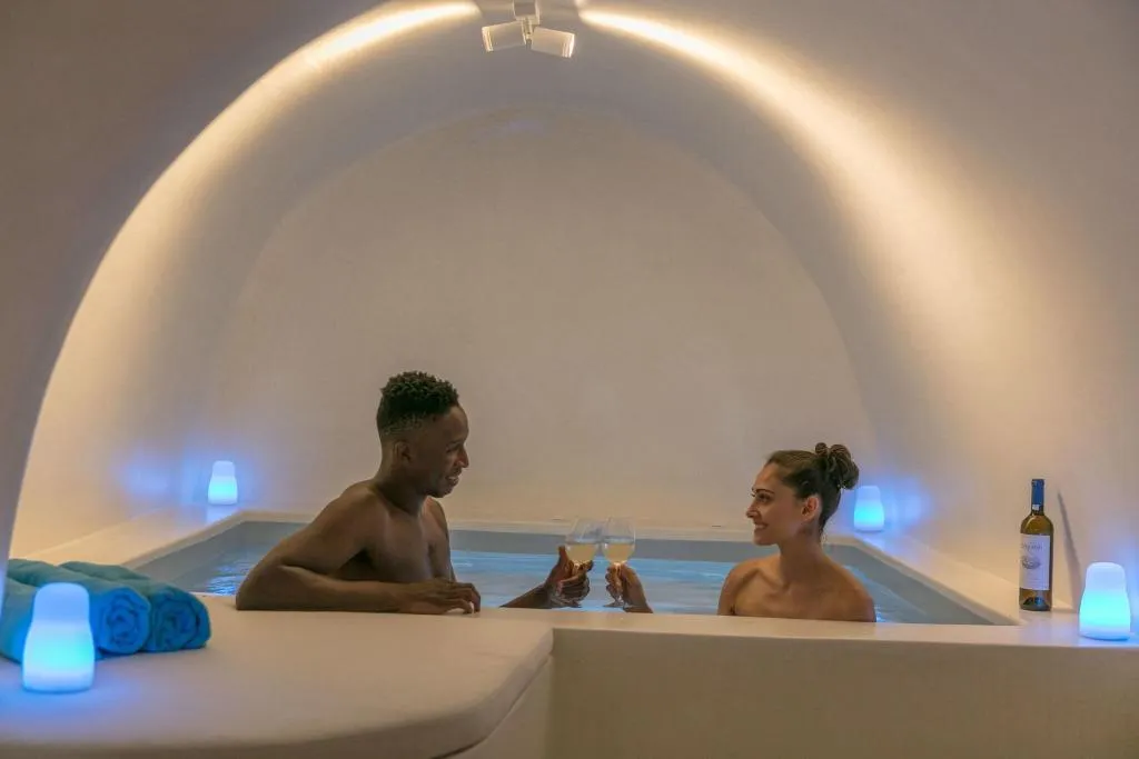 Sports and Entertainment, Aria Suites, Santorini