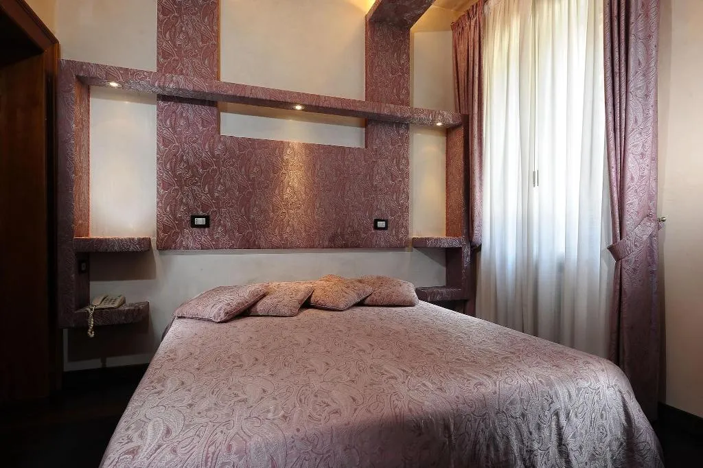 QUADRUPLE THREE BEDS Room, Abbazia, Venice