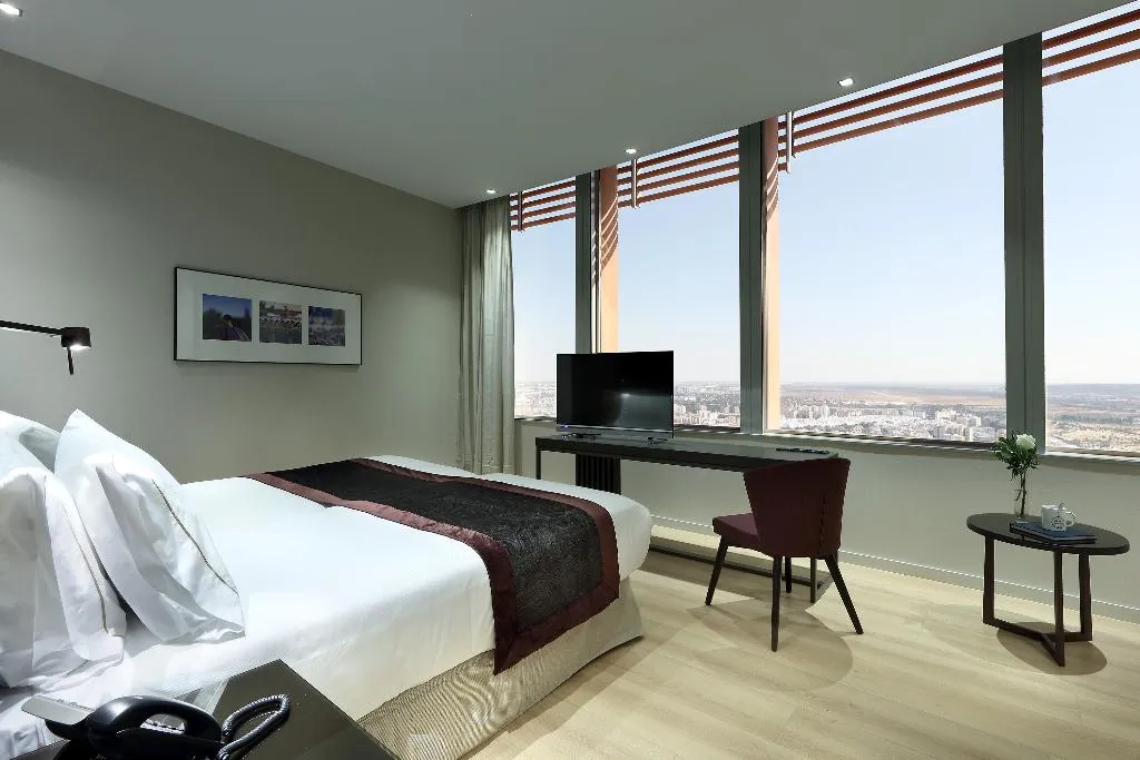 Double or Twin DELUXE CITY VIEW Room, Eurostars Torre Sevilla, Seville