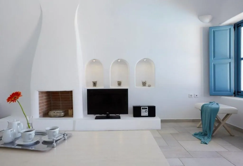 Room, Black Rose Suites, Santorini