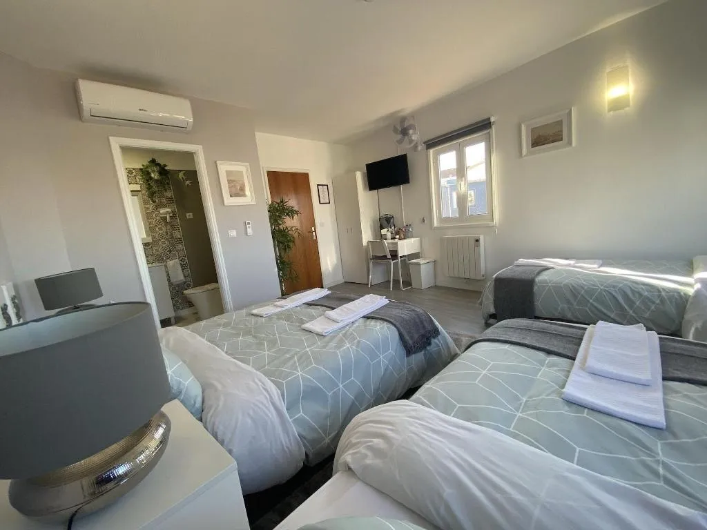 Room, Residencial Triunfo, Porto