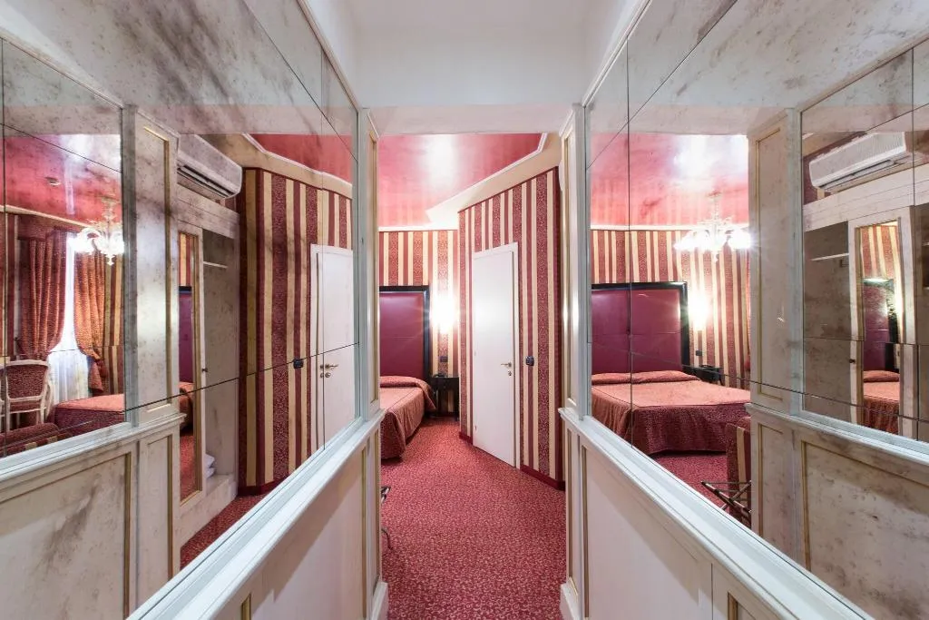 Lobby, Hotel Alcyone, Venice