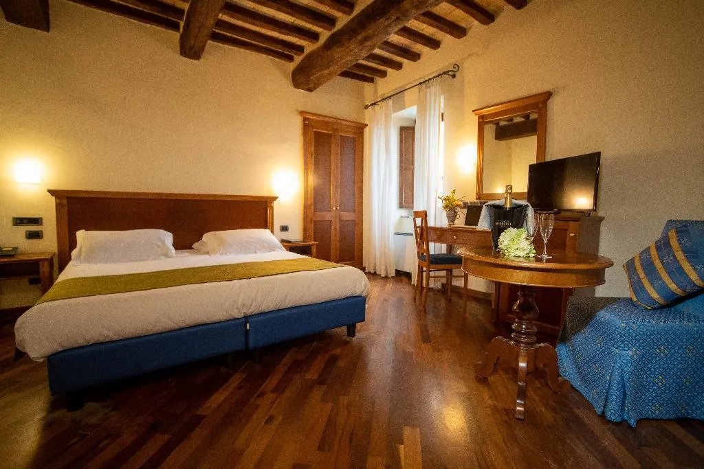 DOUBLE DELUXE Room, Relais & Spa La Corte Di Bettona, Perugia