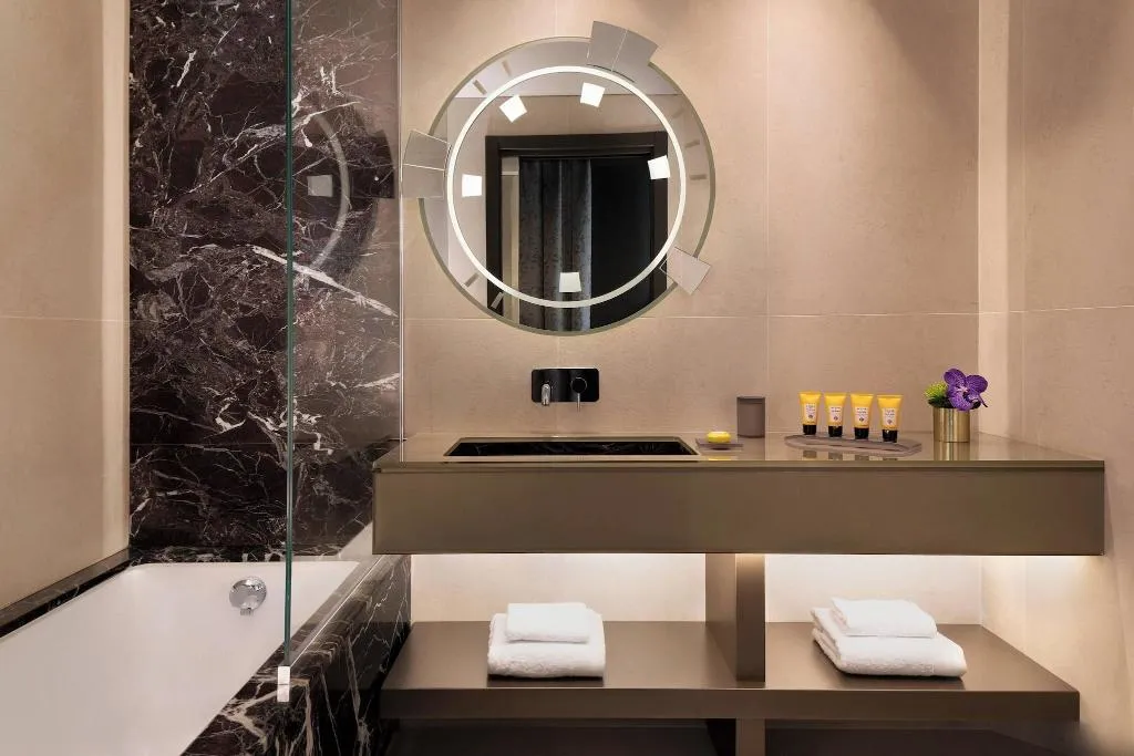 JUNIOR SUITE STANDARD Room, The Pantheon Iconic Rome Hotel, Rome