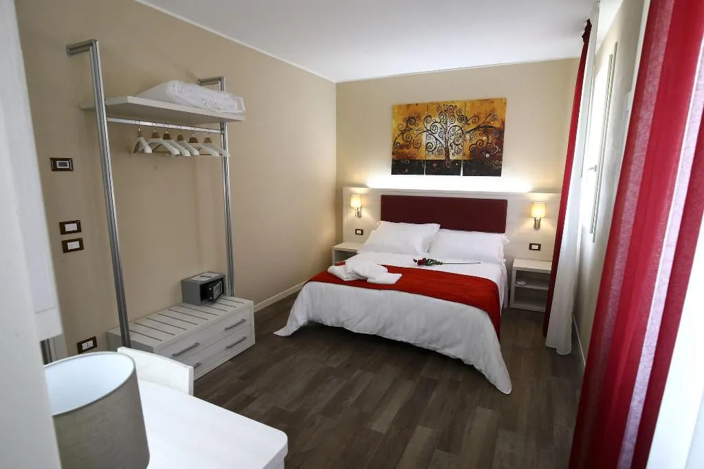 Room, Villa Erica & Villa Erica 1, Venice