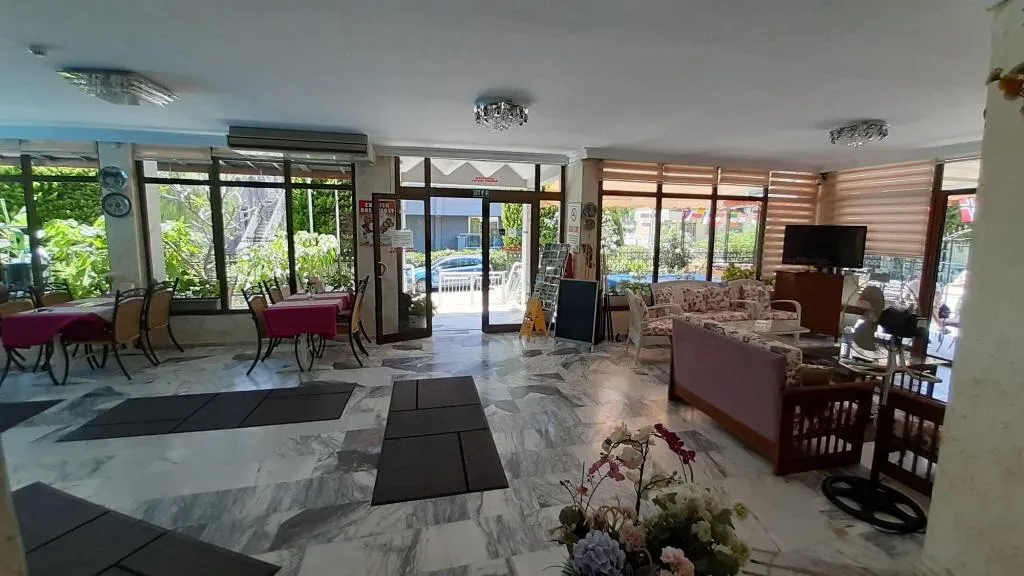 Lobby, Kamelya, Dalaman