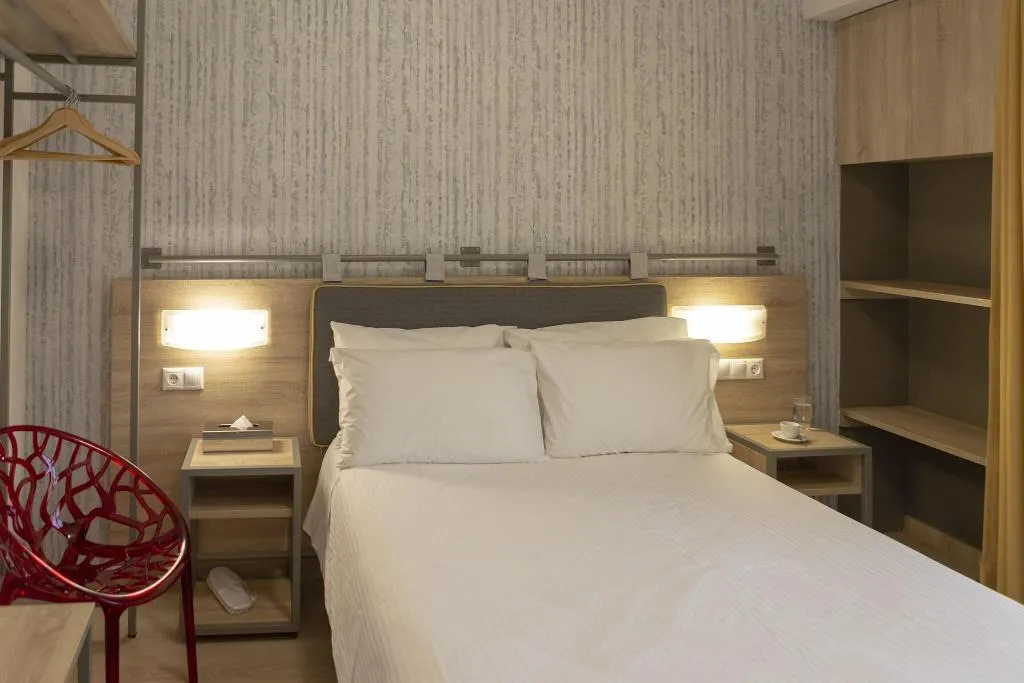 SINGLE TWO BEDS Room, Pan, Athens