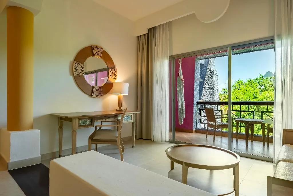 JUNIOR SUITE STANDARD Room, Iberostar Selection Paraiso Maya Suites AI, Cancun Area
