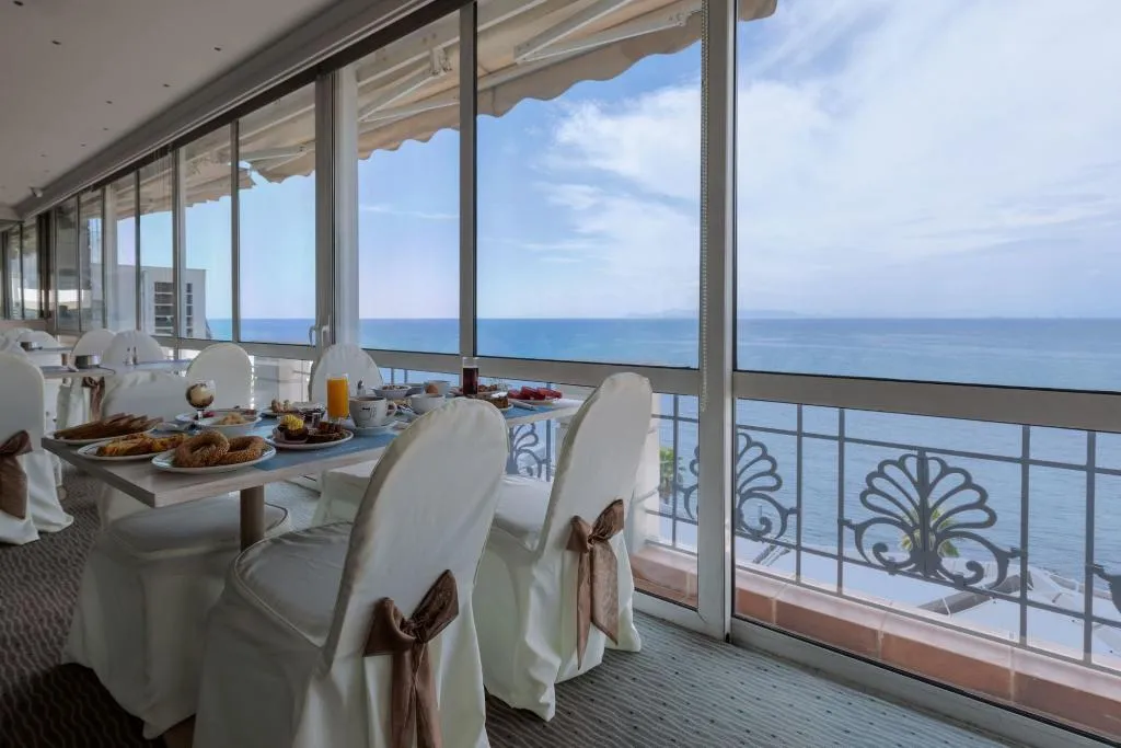 Restaurant, Coral, Athens