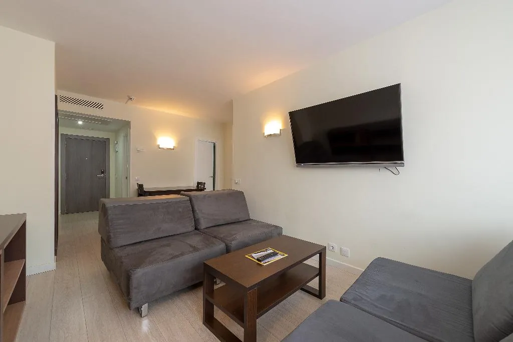APARTMENT CAPACITY 7 Room, Apartamentos Recoletos, Madrid