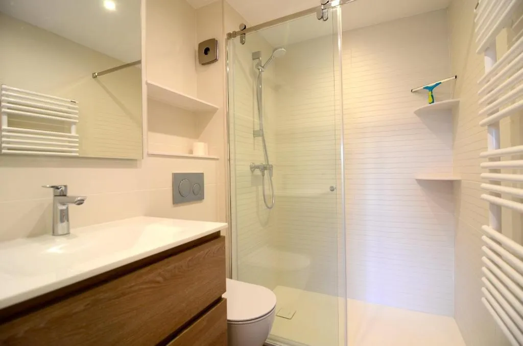 APARTMENT CAPACITY 6 TWO BEDROOMS Room, Medes Park, Costa Brava