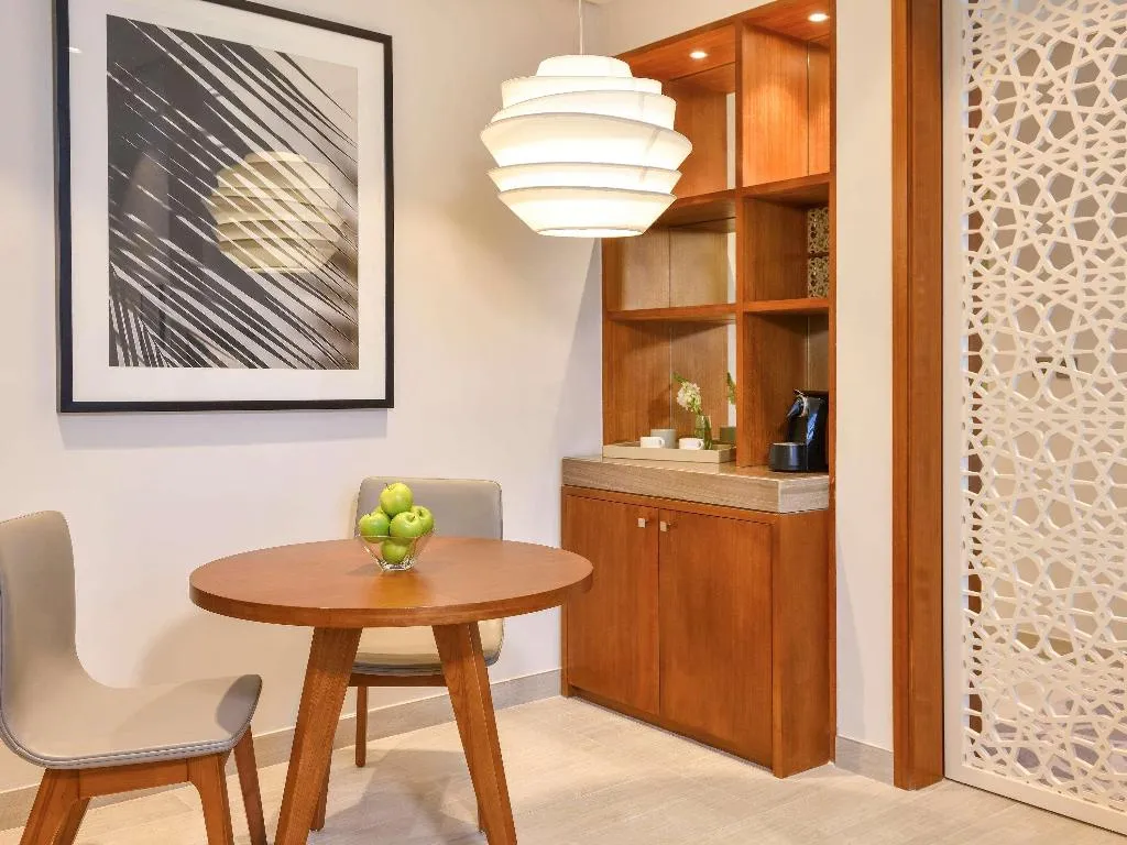 SUITE KING SIZE BED Room, Grand Mercure Dubai City, Dubai