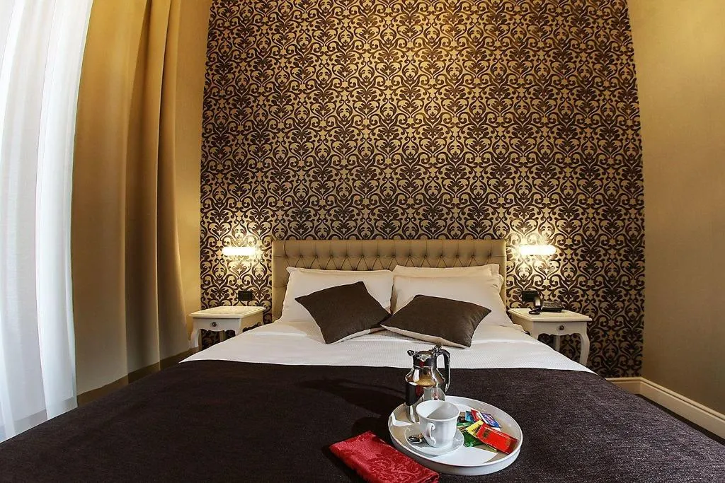 Room, Villa San Martino, Naples