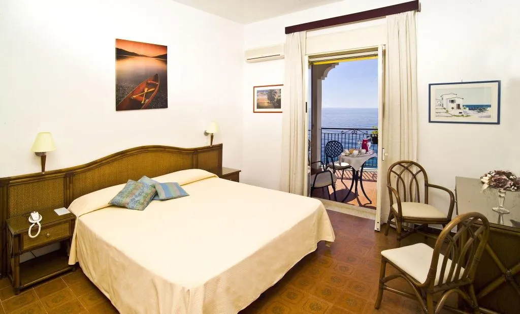 DOUBLE SUPERIOR SEA VIEW Room, Park Hotel Silemi, Catania