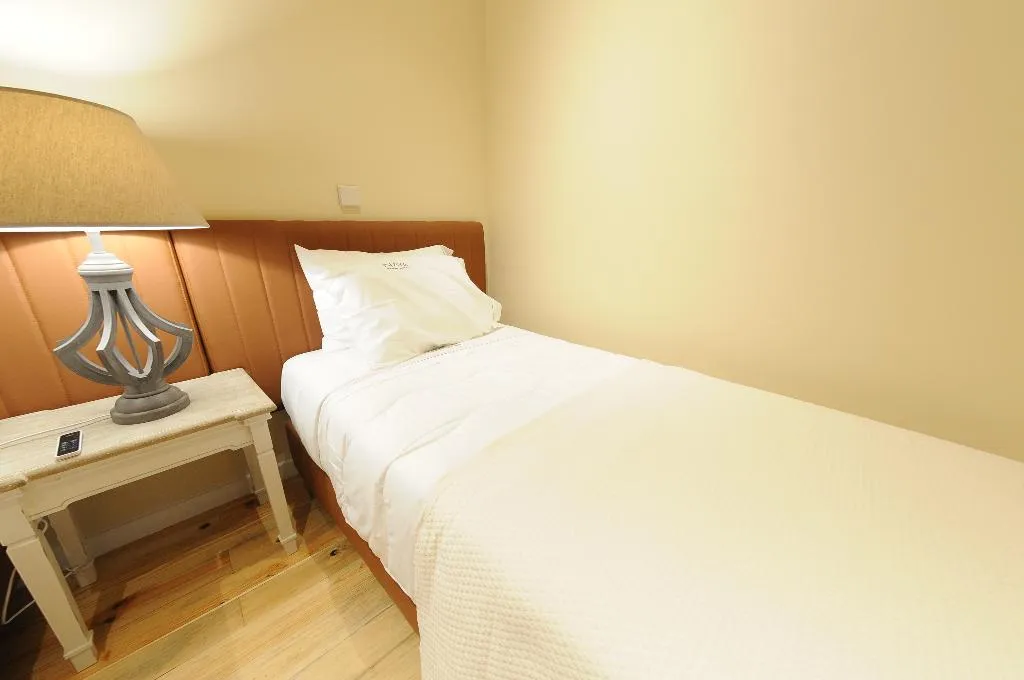 TRIPLE COMFORT Room, Naya - Downtown Guesthouse, Porto