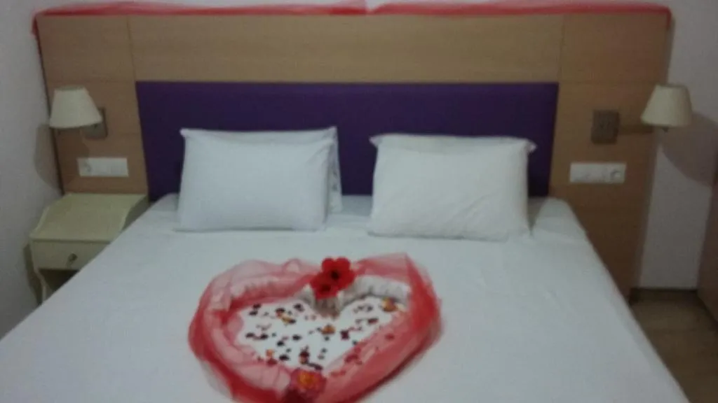 Room, Origin, Kos