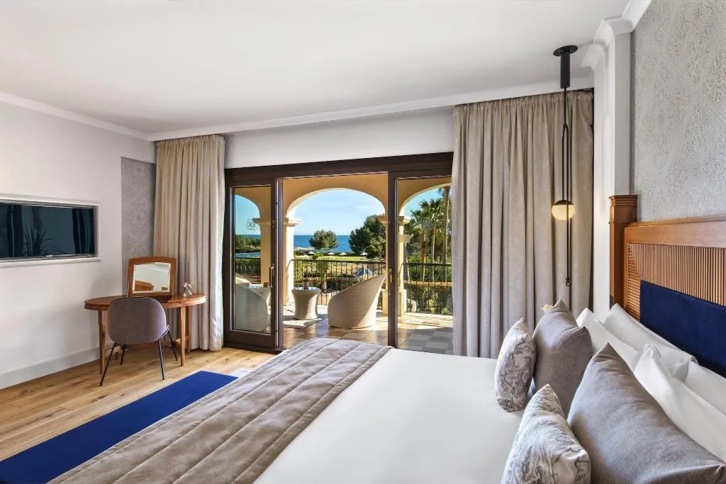 Room, The St. Regis Mardavall Resort, Majorca