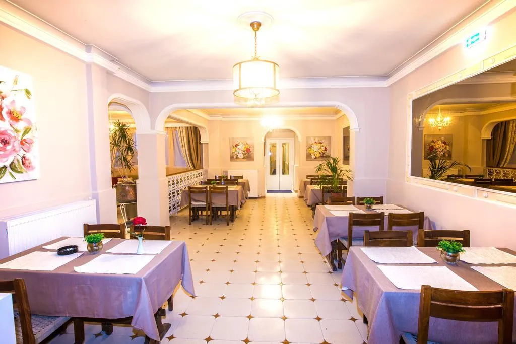 Restaurant, Sirena Beach Hotel, Corfu