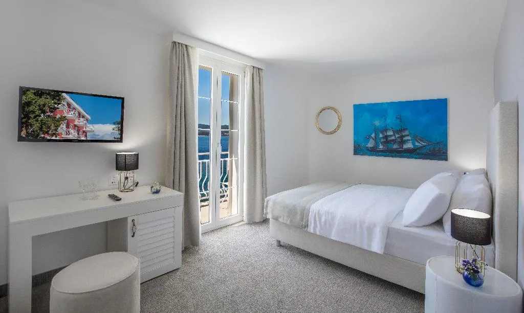 DOUBLE SEA VIEW WITH BALCONY Room, Aminess Younique Bellevue Hotel, Dubrovnik