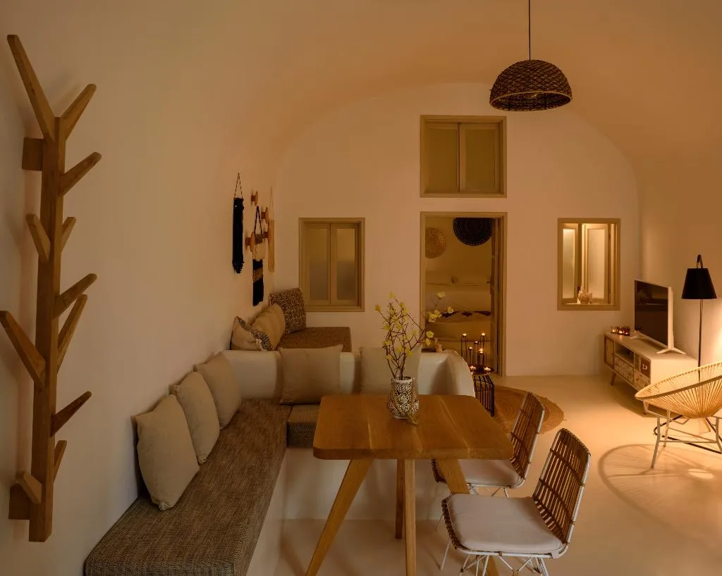 VILLA PREMIUM GARDEN VIEW Room, Suite Home Santorini, Santorini