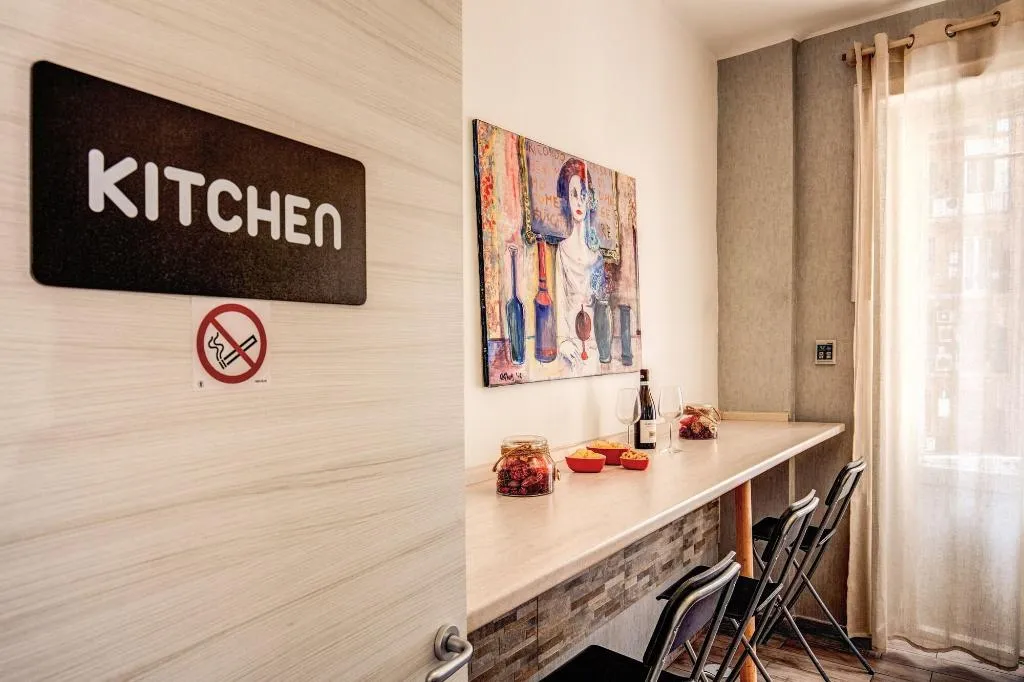 Room, Marta Inn, Rome