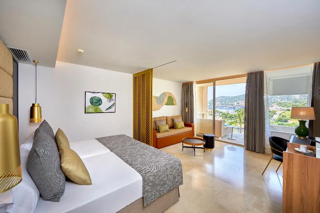 JUNIOR SUITE CAPACITY 2 Room, Zafiro Palace Andratx, Majorca