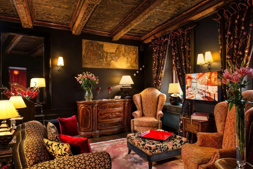 Room, Kanonicza 22, Krakow