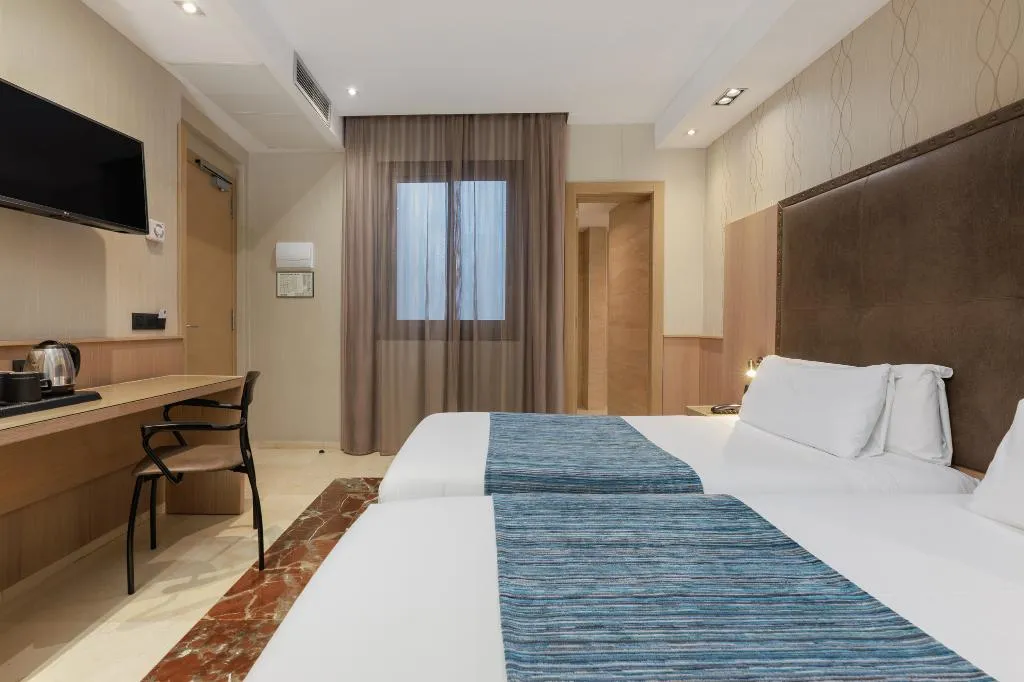 DOUBLE STANDARD Room, Hotel Gotico, Barcelona