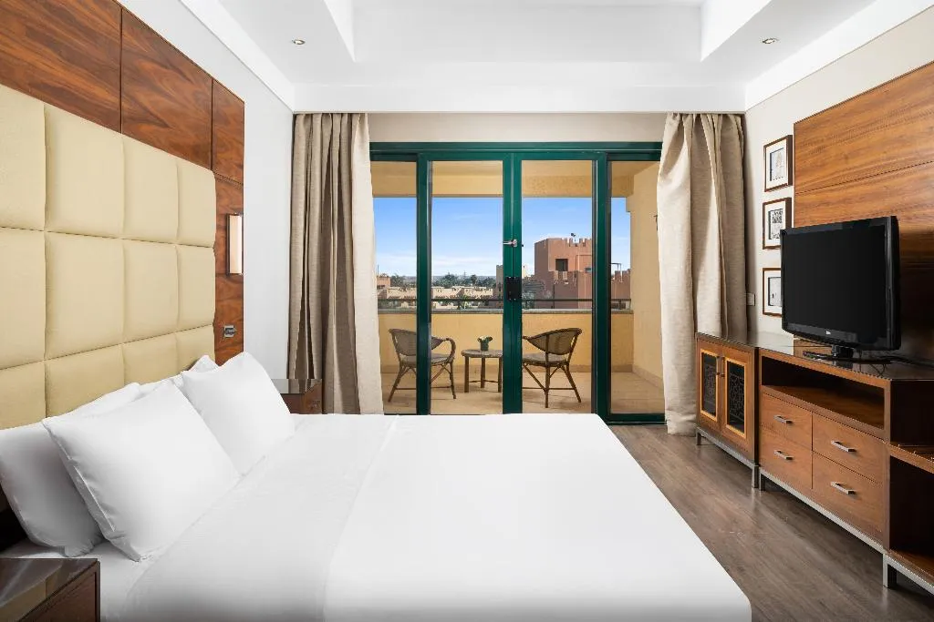 JUNIOR SUITE EXECUTIVE Room, Hilton Pyramids Golf, Cairo