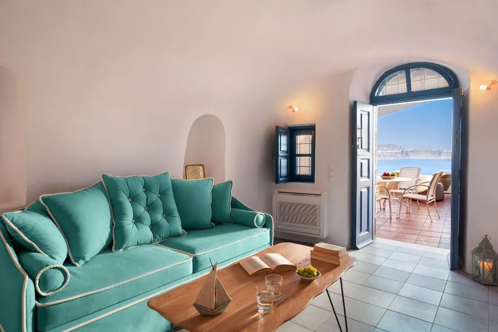 Room, Horizon Aeifos Suites, Santorini