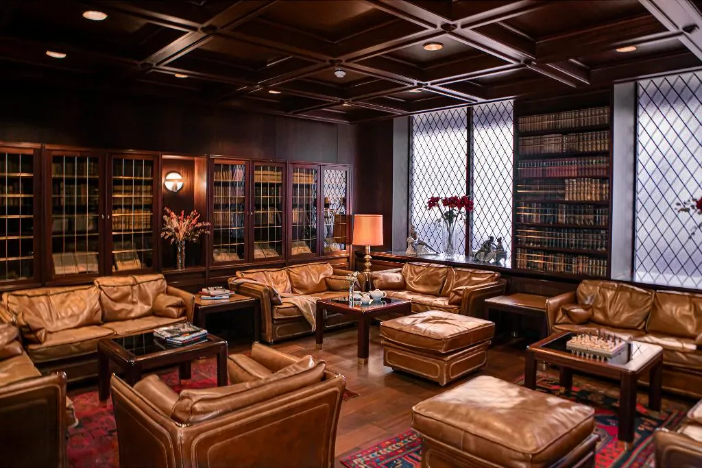 Lobby, Holt, Reykjavik