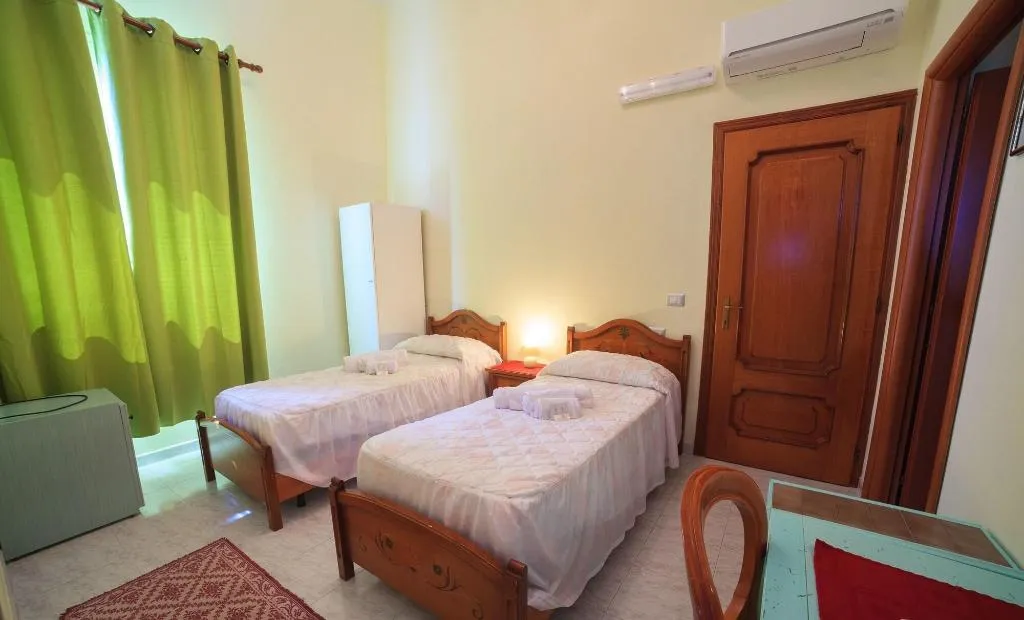 Room, Villa Alberta, Cagliari