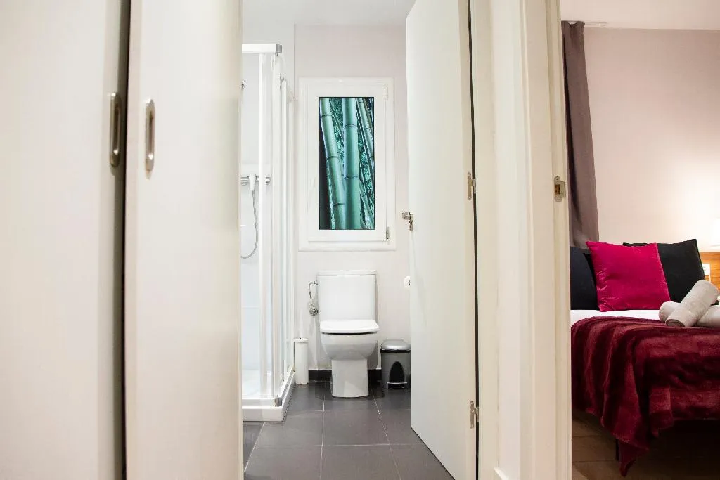 APARTMENT CAPACITY 2 ONE BEDROOM Room, Dailyflats Gracia, Barcelona
