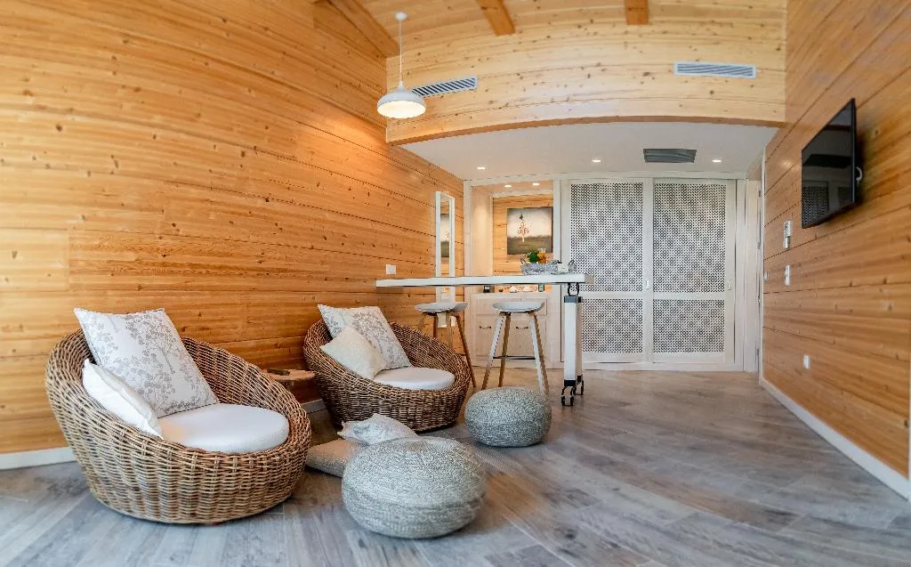 BUNGALOW STANDARD Room, Rinoterra Minho, Porto