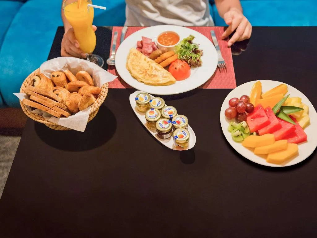 Restaurant, Ibis Mall  Avenue Dubai Hotel, Dubai