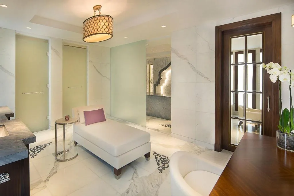 Room, The Ritz-Carlton, Dubai, Dubai
