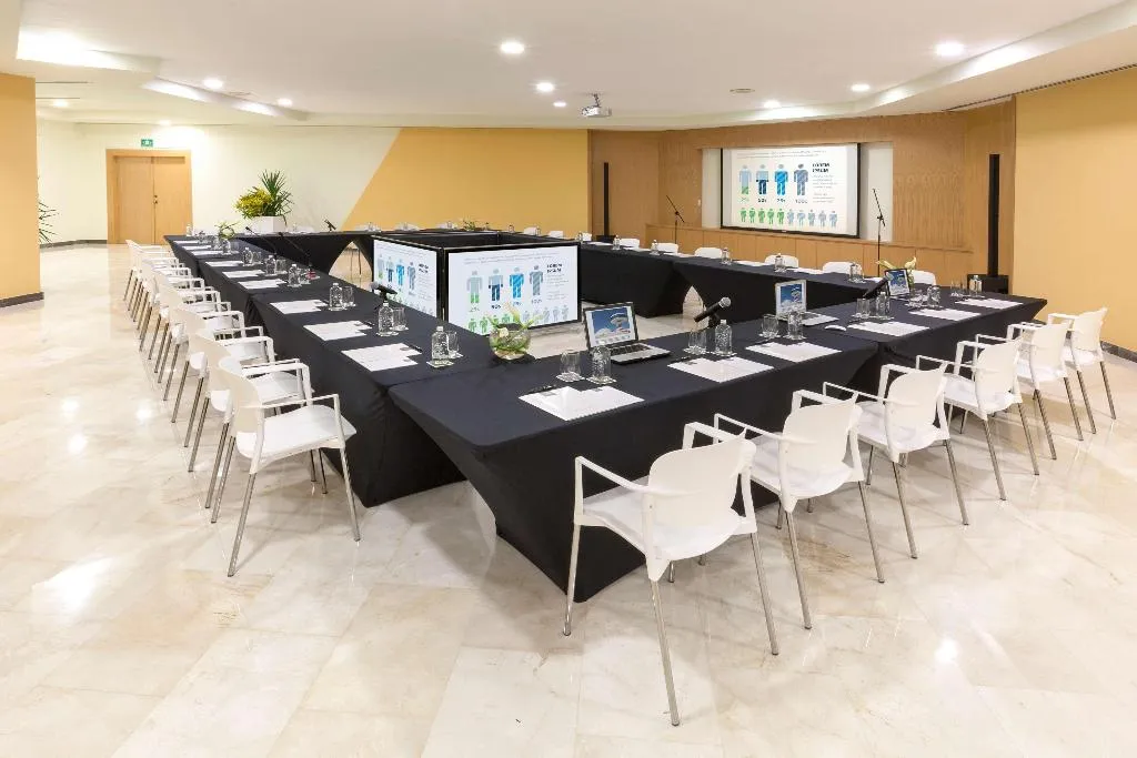 Conferences, The Pyramid Cancun by Oasis, Cancun Area