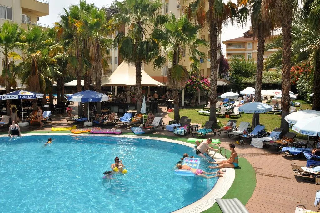Pool, Fougere, Antalya