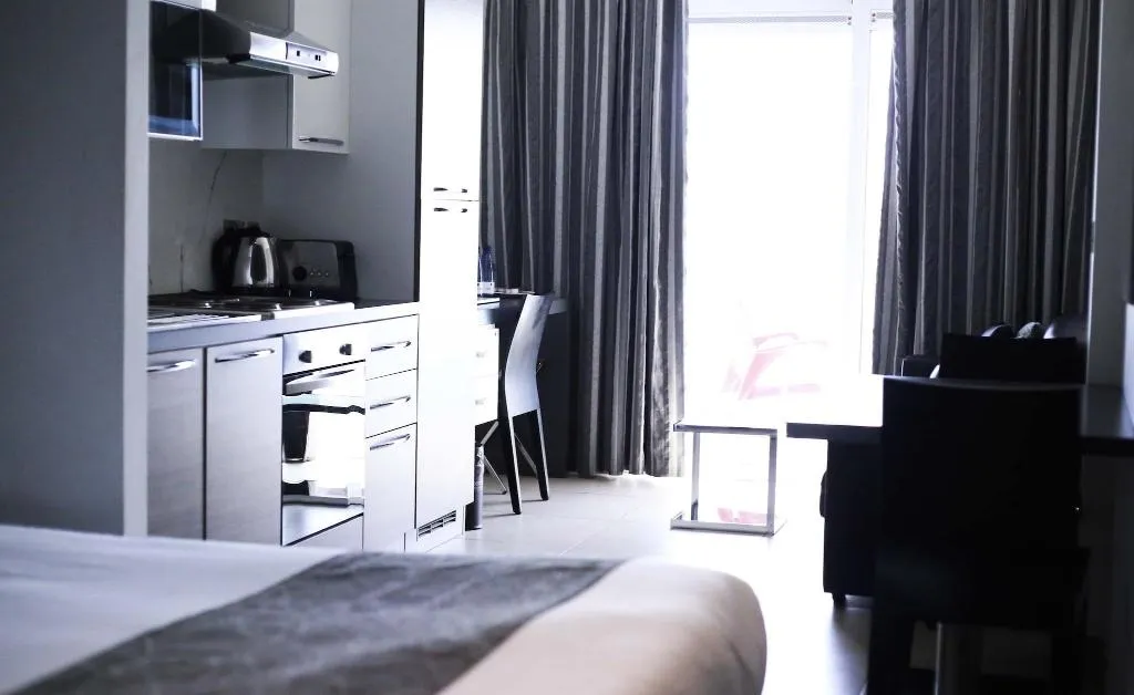 Room, Pebbles Boutique Aparthotel, Malta