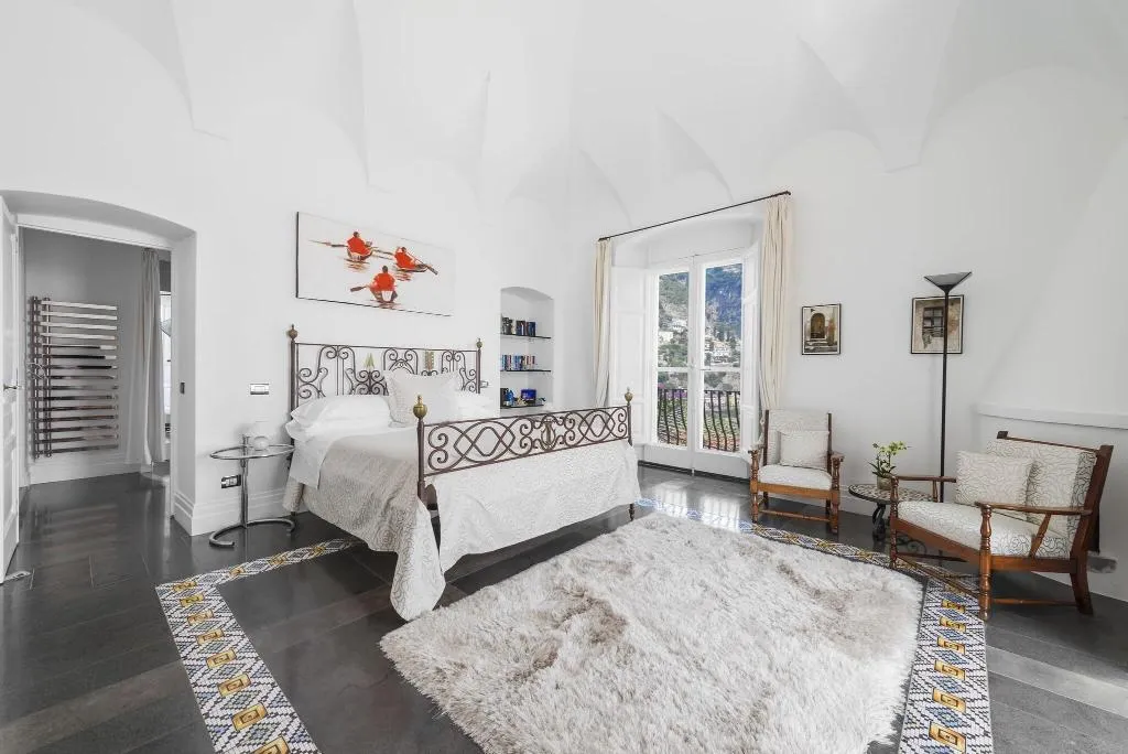 SUITE SEA VIEW KING BED Room, Villa Magia, Naples