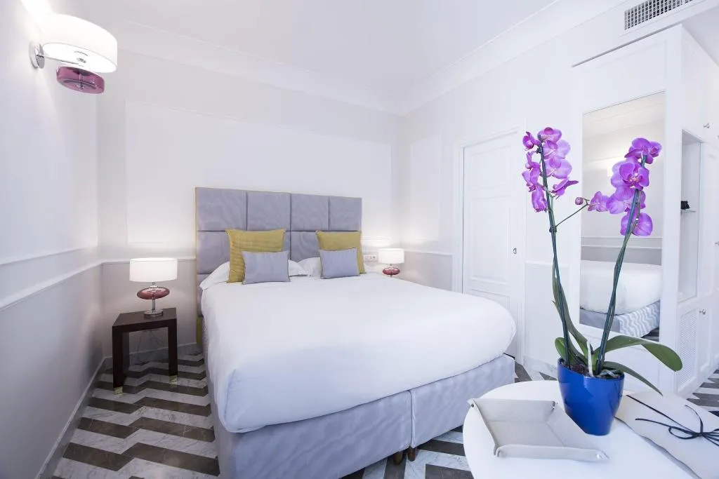 Room, La Bambagina, Naples