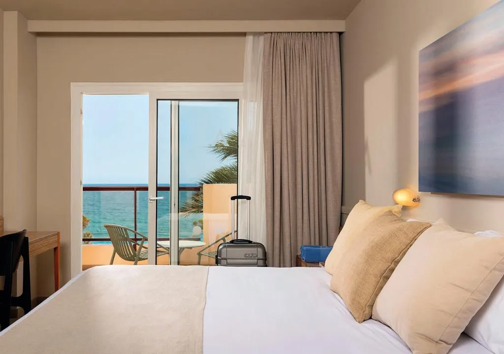 TRIPLE PREMIUM Room, Aqua Hotel Promenade & Spa****S, Costa Brava