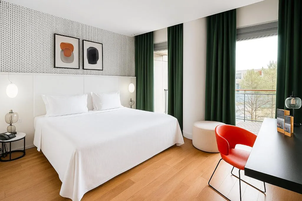 DOUBLE WITH DOUBLE BED Room, Voco Nola - Naples Vulcano Buono by IHG, Naples