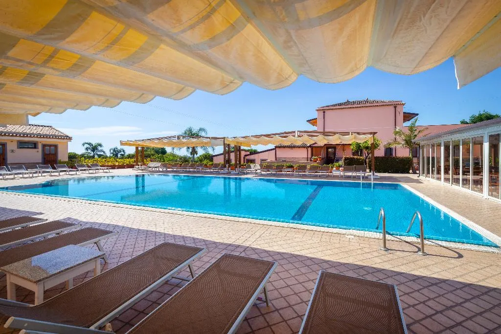 Pool, La Terra Dei Sogni Country Hotel, Catania