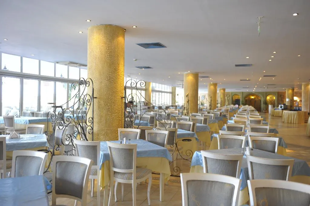 Restaurant, Royal Park, Bourgas