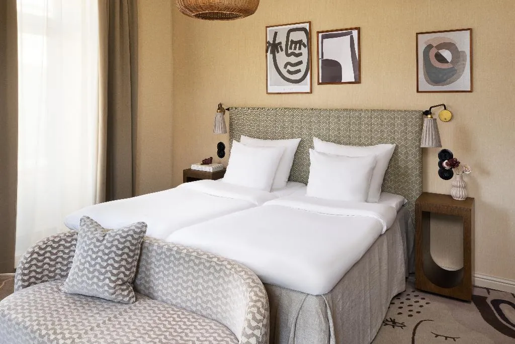 JUNIOR SUITE KING SIZE BED Room, NH Copenhagen Grand Joanne, Copenhagen