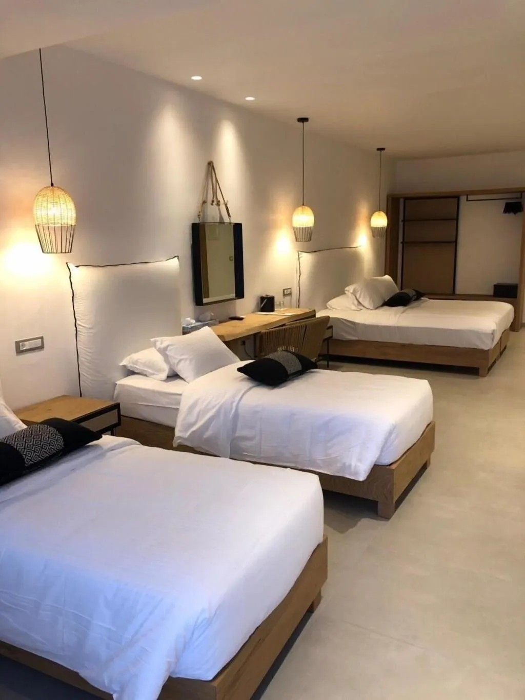 QUADRUPLE DELUXE SEA VIEW Room, The George Hotel, Mykonos