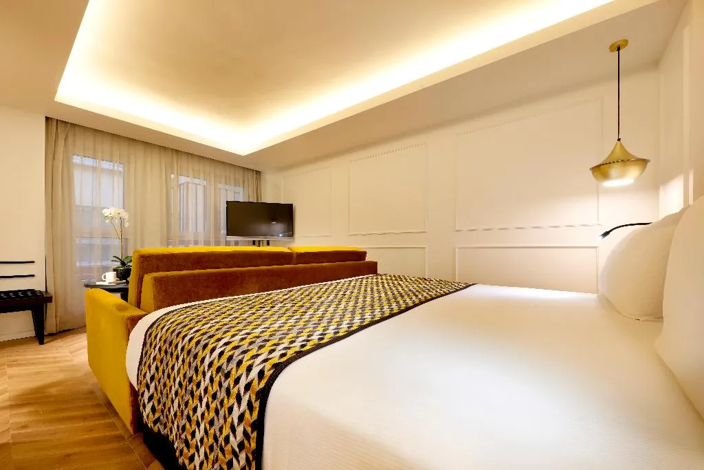 DOUBLE STANDARD Room, Eurostars Madrid Gran Via, Madrid